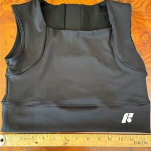 Forme Posture Black Athletic Crop Top Large